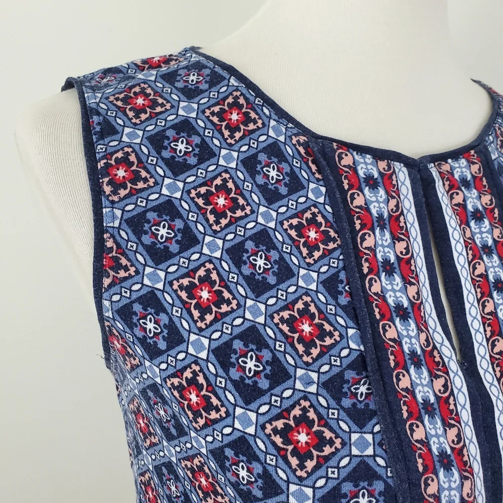 Max Studio Split Neck / Keyhole Top - Picture 10 of 12